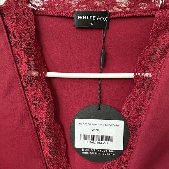 NWT White Fox Boutique Knew That All Along Long Sleeve Top Wine Size Small - Picture 7 of 8
